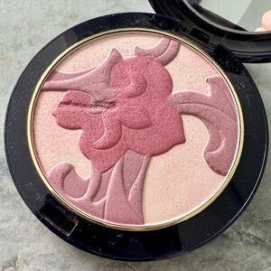 Rare discontinued Estée Lauder Fleur de Lys blush shimmer powder